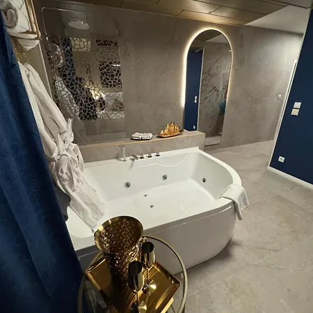 Emotion Apartments- Luxury Experience Mit Whirlpool-Badewanne * Vlotho