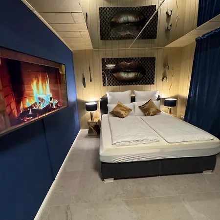 Lägenhet Emotion Apartments- Luxury Experience Mit Whirlpool-Badewanne *